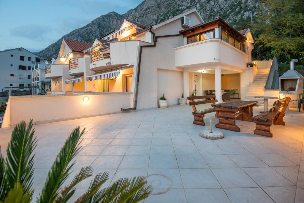 Apartments Ivardic Kotor Exterior foto