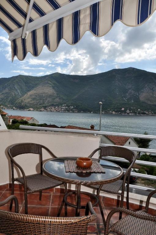 Apartments Ivardic Kotor Cameră foto