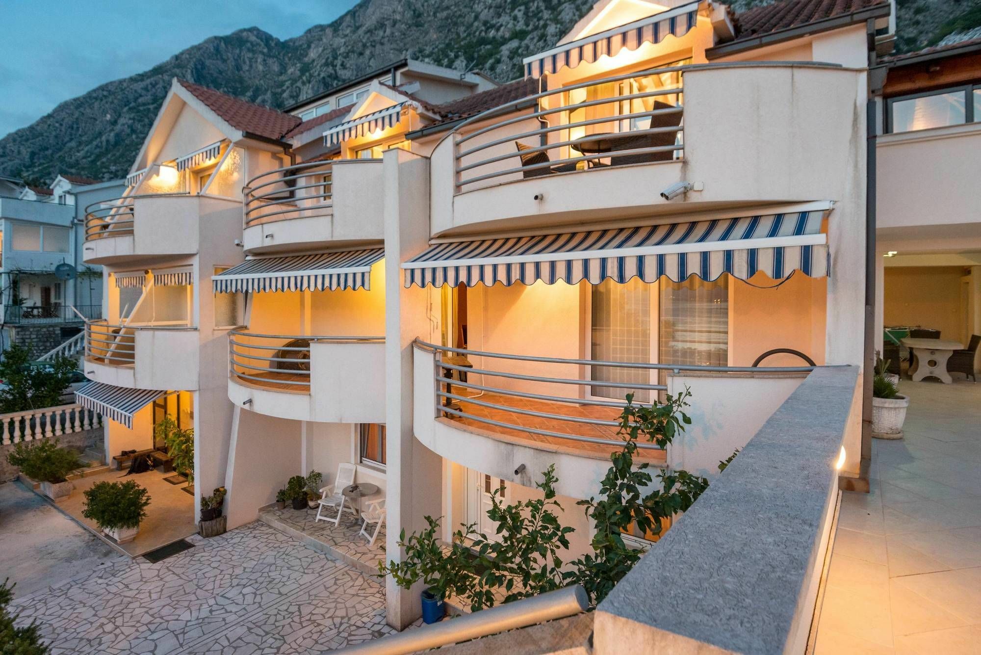 Apartments Ivardic Kotor Exterior foto